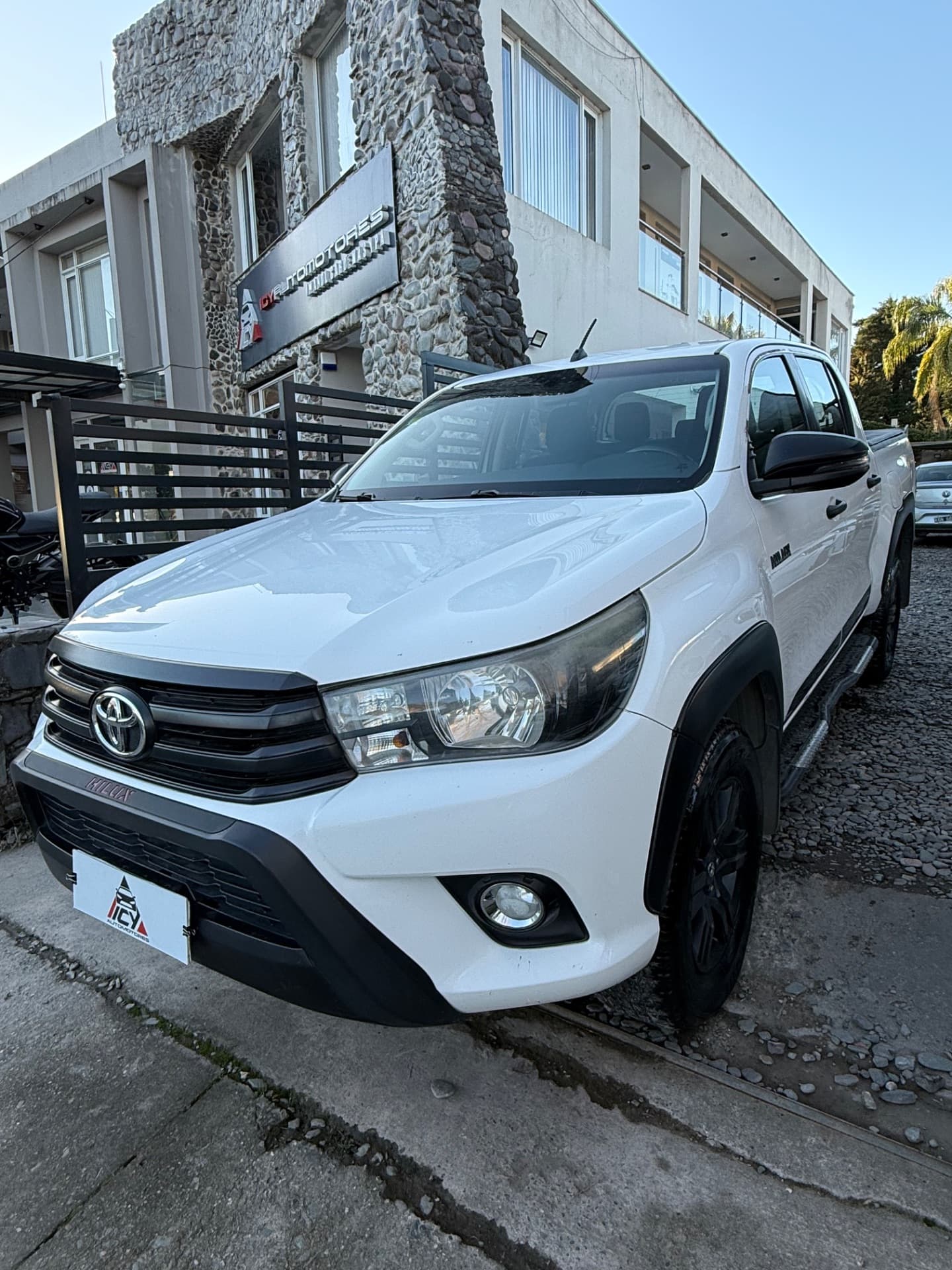 Toyota Hilux L/16 2.8 dc 4x4 LMTD AT6 2018