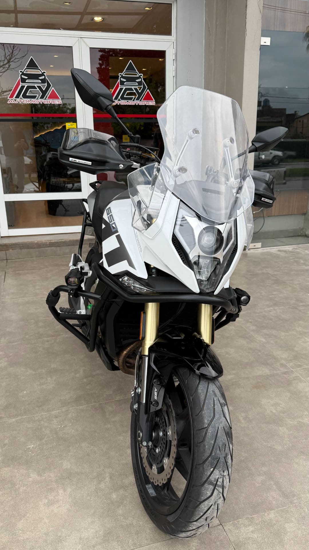 CF 650 MT — foto 1