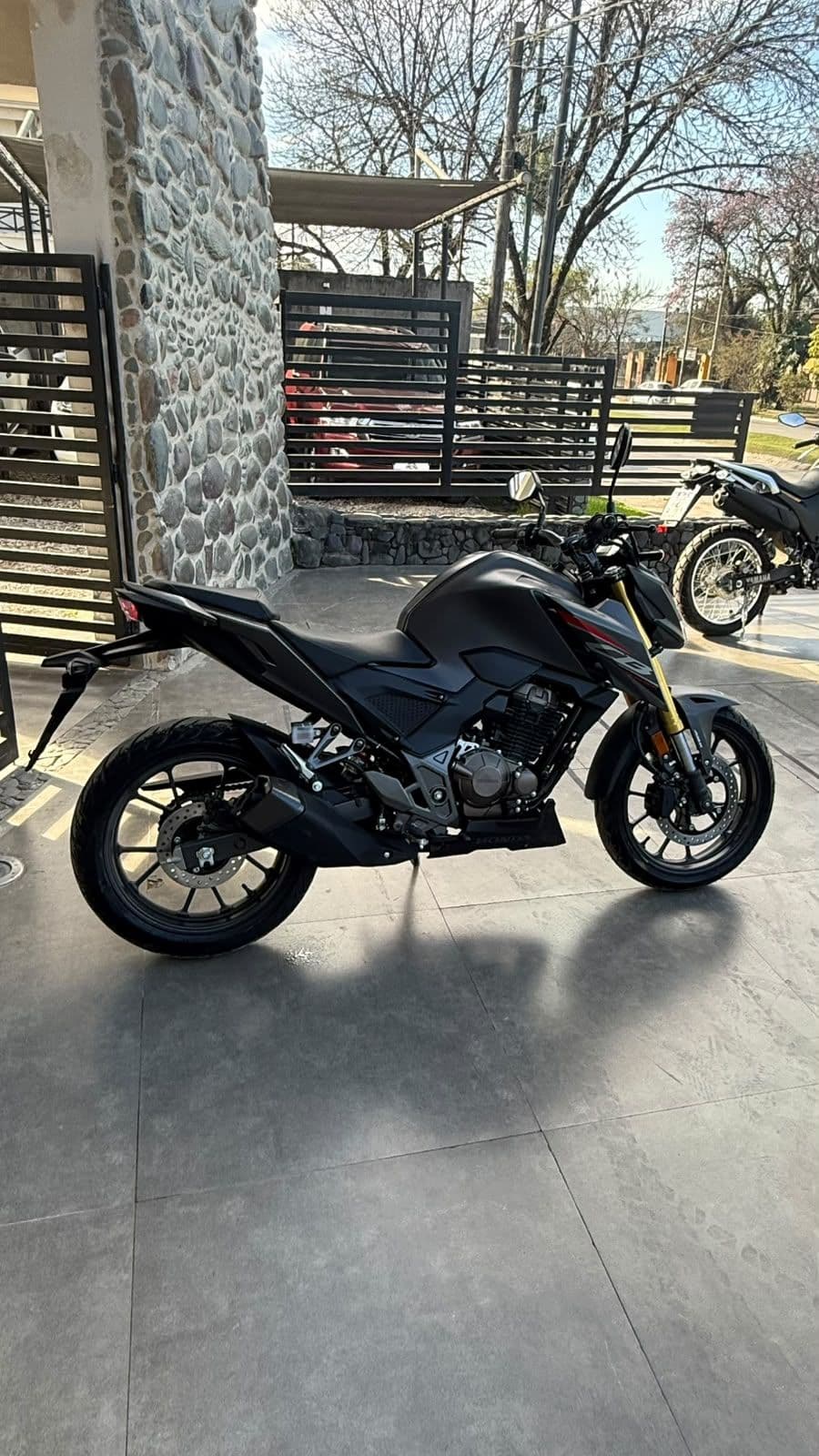 HONDA CBX300 2026