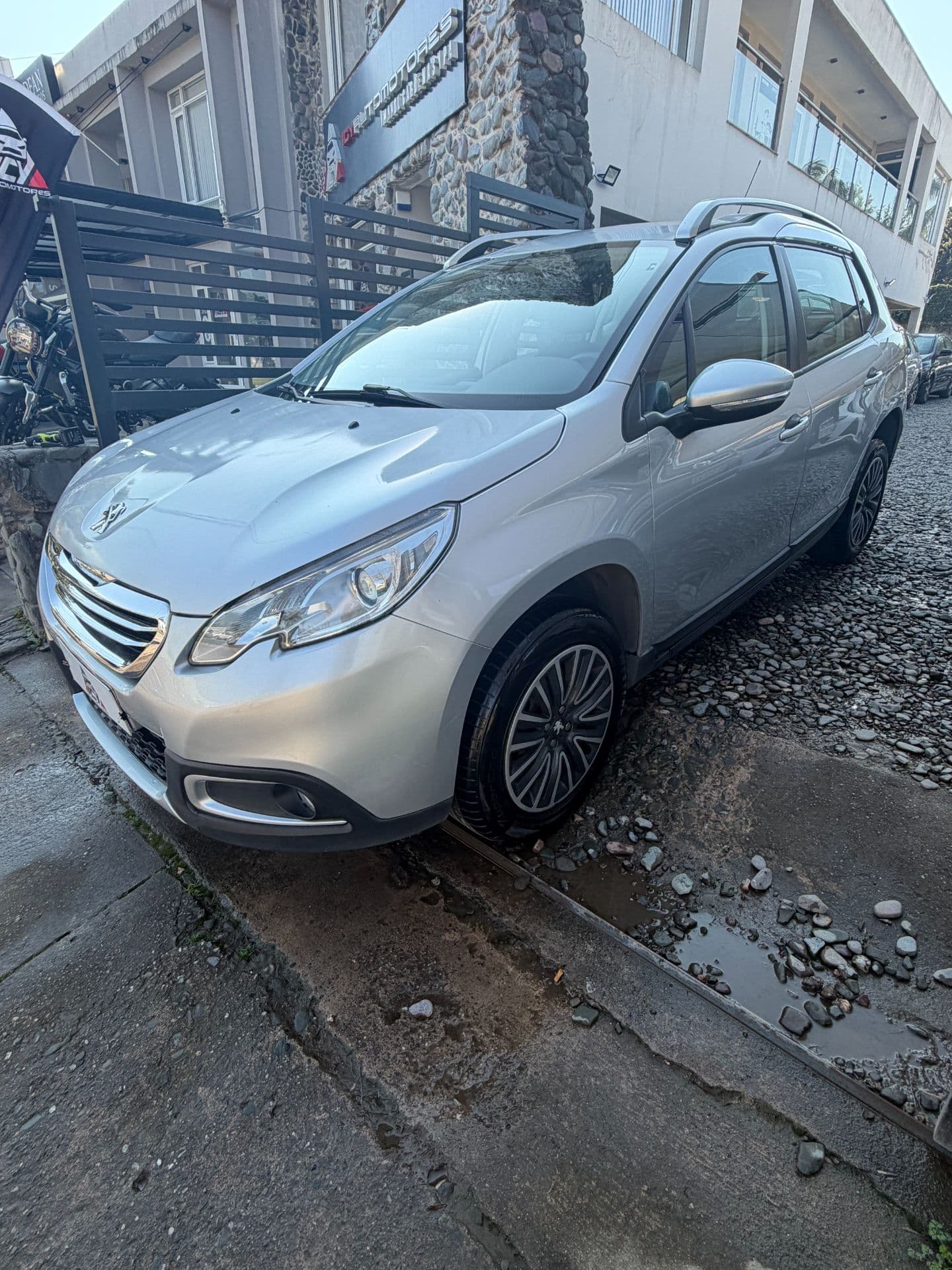 PEUGEOT 2008 ACTIVE — foto 1